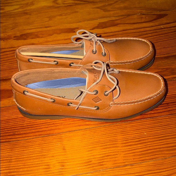 Men’s Sperry Boat Shoe - Picture 3 of 11